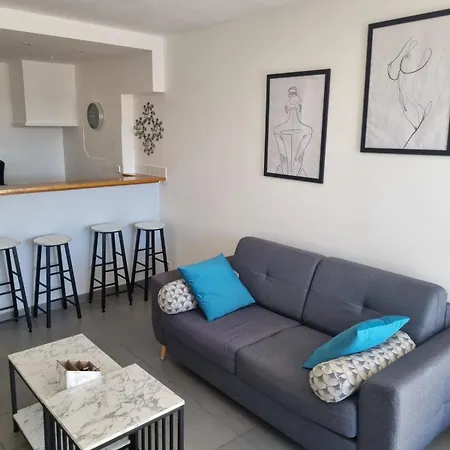 Naturiste Cap D'agde Port Ambonne 204 *